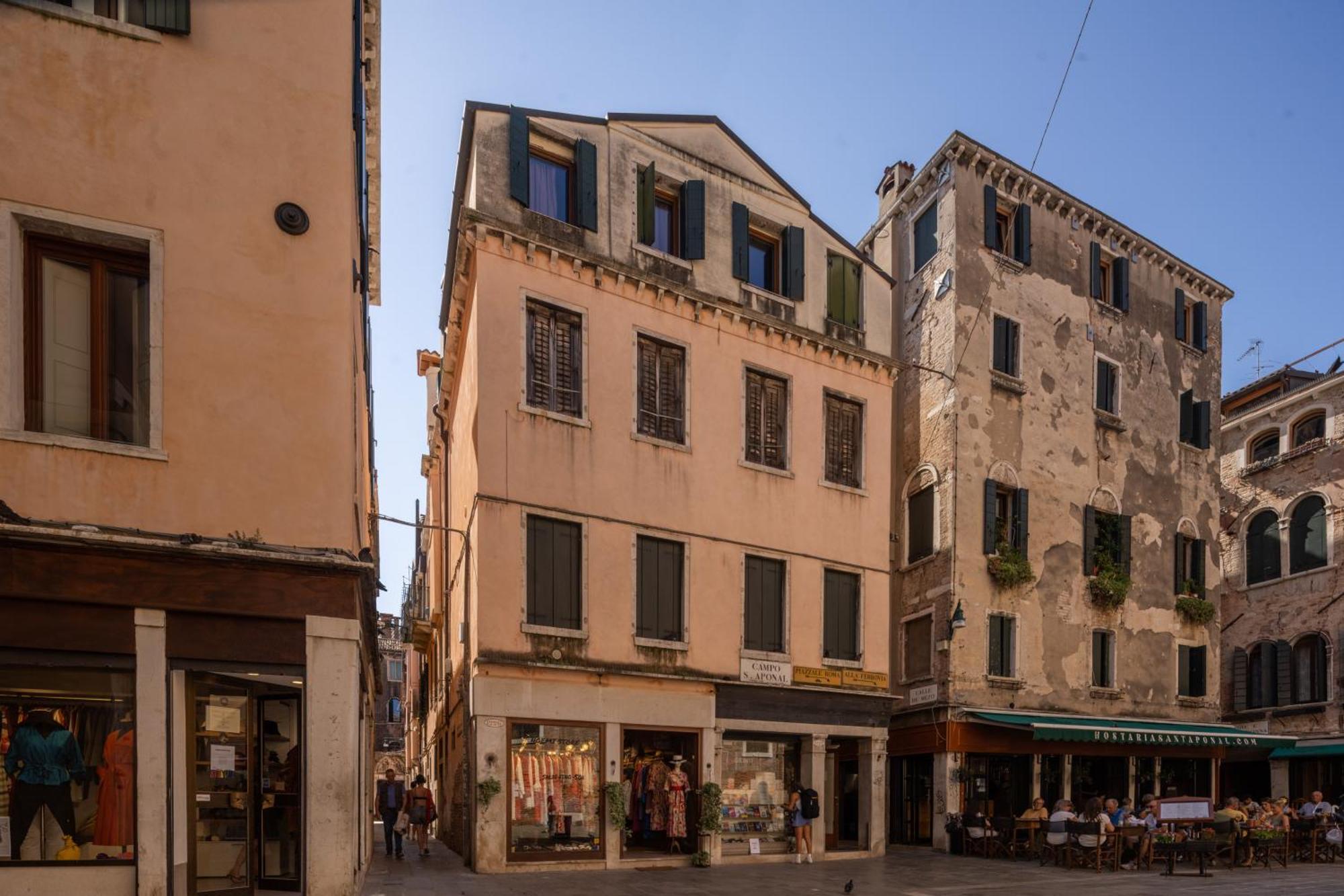 Sant'Aponal Cozy Apartment With Balcony R&R Veneţia Exterior foto